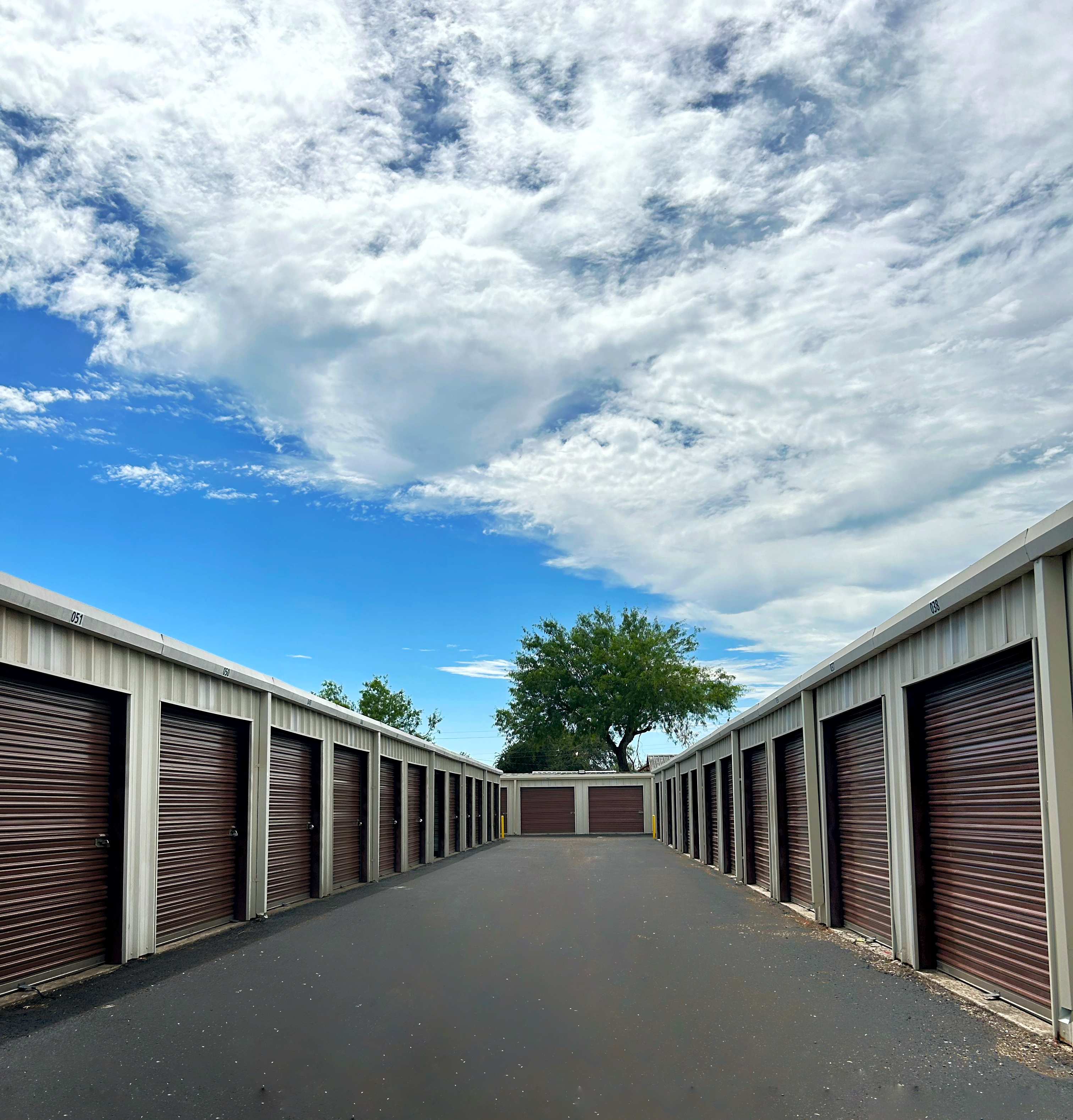 Outdoor self storage Outdoor storage units with different sizes like 10'x10', 10x15', 10x20', 10'x30'